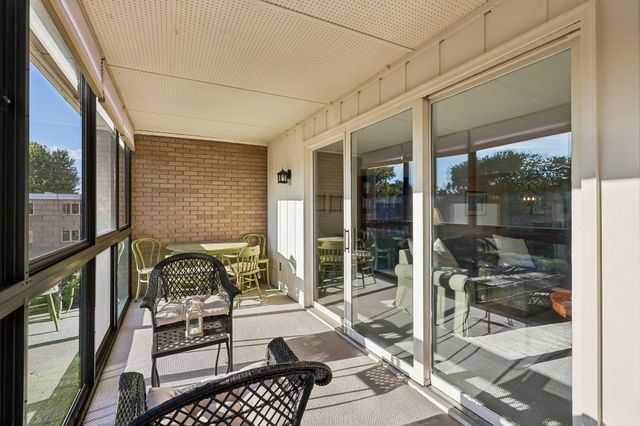 4370 Brookside Court 320, Edina, MN 55436