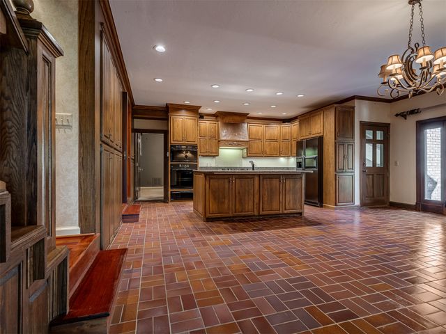 11475 S Yale Avenue, Tulsa, OK 74137