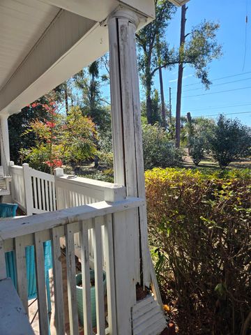 1946 N US 221, Perry, FL 32347