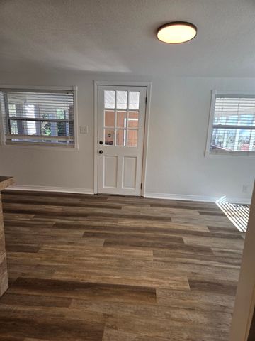 1946 N US 221, Perry, FL 32347