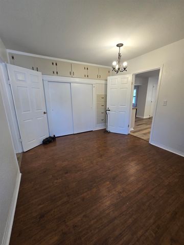 1946 N US 221, Perry, FL 32347