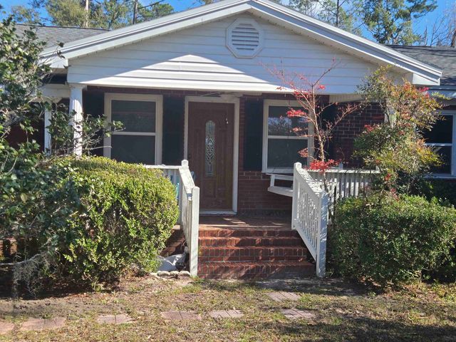 1946 N US 221, Perry, FL 32347