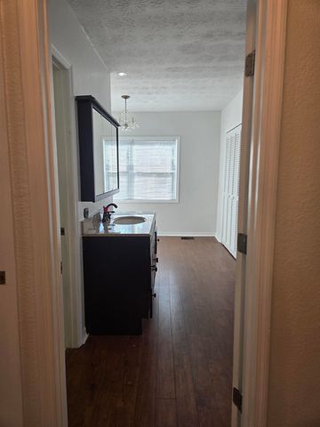 1946 N US 221, Perry, FL 32347