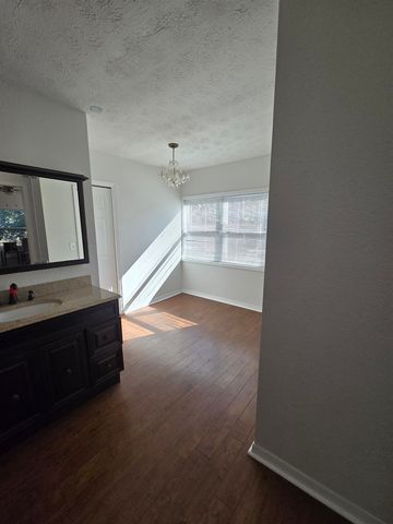 1946 N US 221, Perry, FL 32347