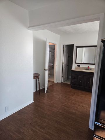 1946 N US 221, Perry, FL 32347