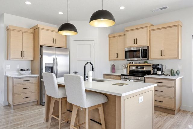 980 W ROCK VIEW DR, Hurricane, UT 84737