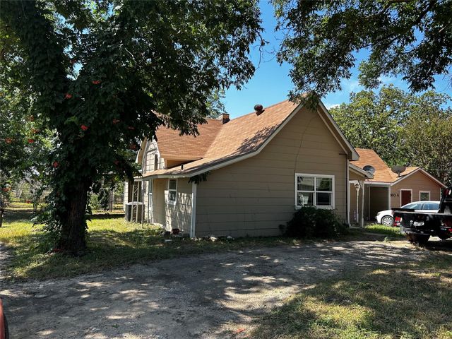 910 W Long Street A, Stephenville, TX 76401