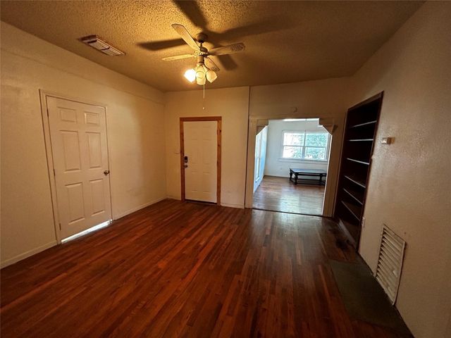 910 W Long Street A, Stephenville, TX 76401