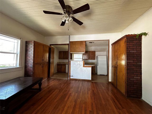 910 W Long Street A, Stephenville, TX 76401