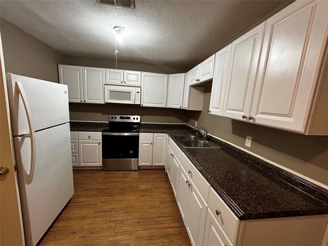 910 W Long Street A, Stephenville, TX 76401