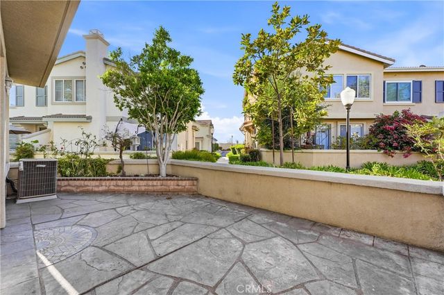 422 N Bloomberry C, Orange, CA 92869