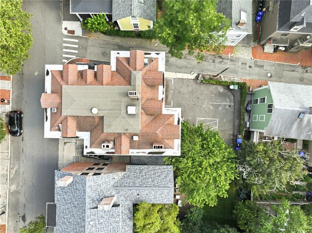 122 Benefit Street, Providence, RI 02903