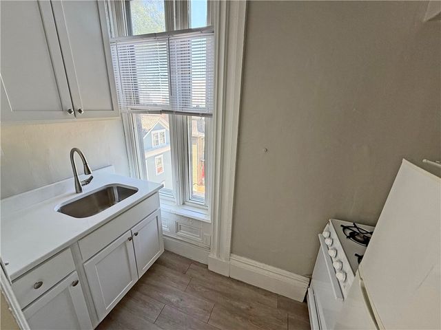 122 Benefit Street, Providence, RI 02903