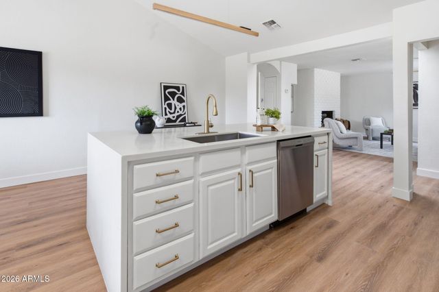 1416 W 6TH Drive, Mesa, AZ 85202