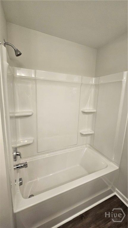 Image 11 of property listing at 203 Hasty Point Road, Savannah, GA 31407