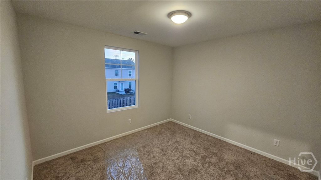 Image 12 of property listing at 203 Hasty Point Road, Savannah, GA 31407