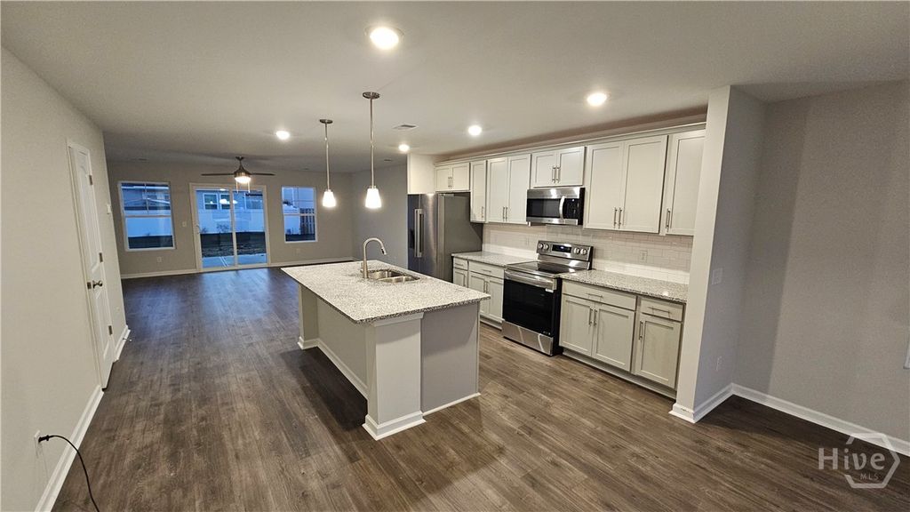 Image 3 of property listing at 203 Hasty Point Road, Savannah, GA 31407