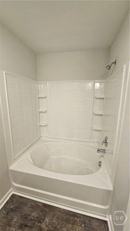 Image 8 of property listing at 203 Hasty Point Road, Savannah, GA 31407