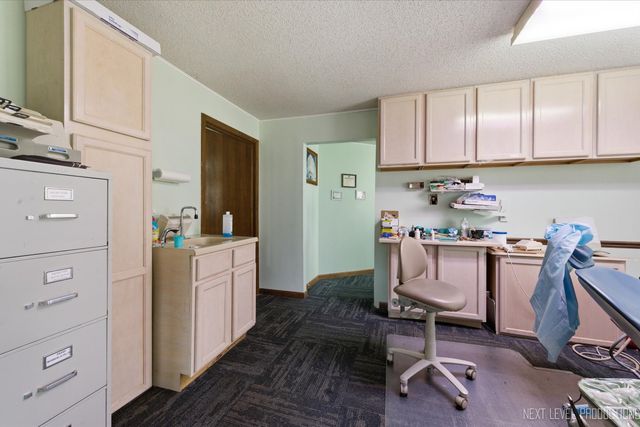 2000 Larkin Avenue 103, Elgin, IL 60123