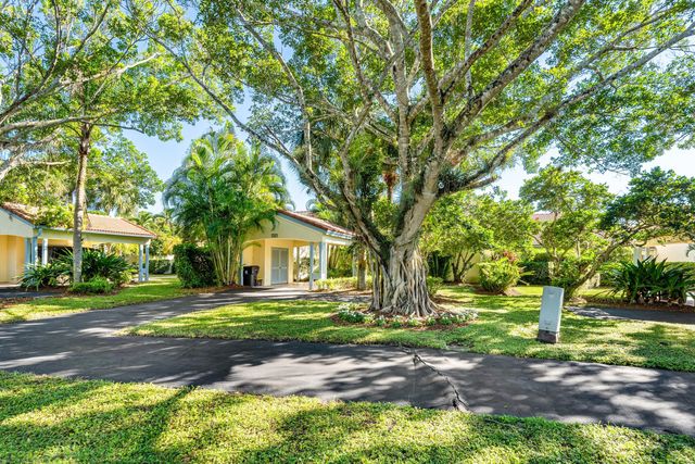 2312 Las Casitas Drive, Wellington, FL 33414