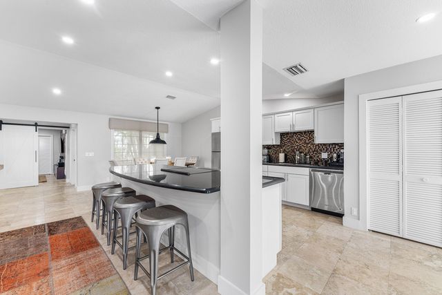 2312 Las Casitas Drive, Wellington, FL 33414