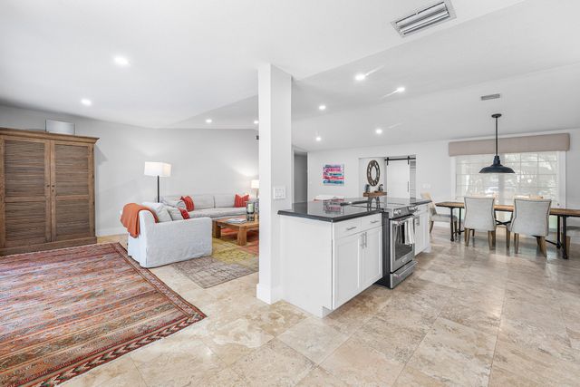 2312 Las Casitas Drive, Wellington, FL 33414