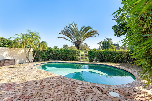 2312 Las Casitas Drive, Wellington, FL 33414
