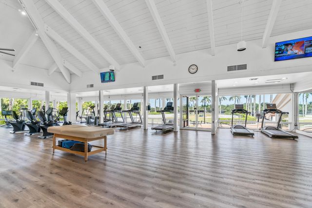 2312 Las Casitas Drive, Wellington, FL 33414