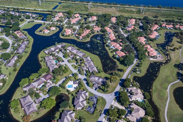 2312 Las Casitas Drive, Wellington, FL 33414