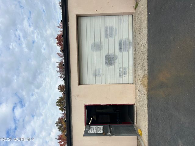 377 Asbury Road, Farmingdale, NJ 07727