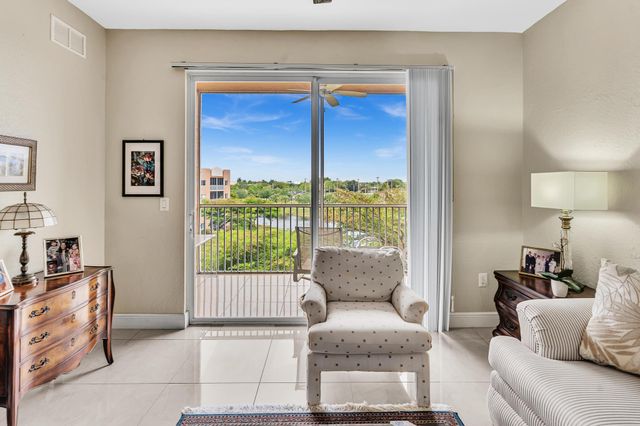 7735 Yardley Drive 406, Tamarac, FL 33321