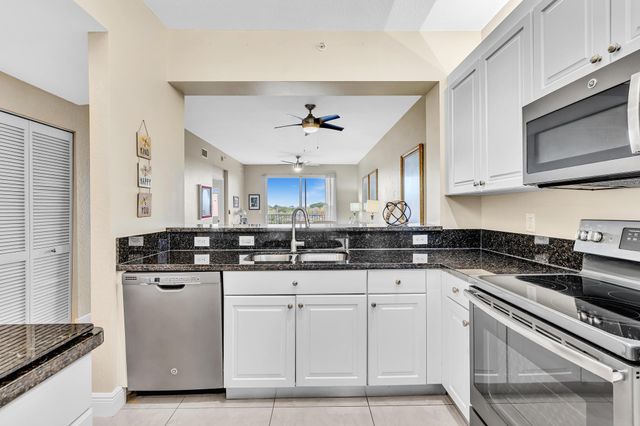 7735 Yardley Drive 406, Tamarac, FL 33321
