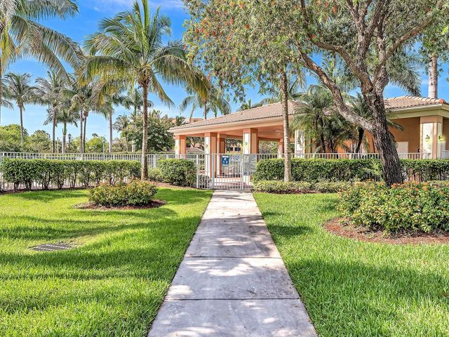 7735 Yardley Drive 406, Tamarac, FL 33321