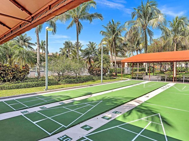 7735 Yardley Drive 406, Tamarac, FL 33321