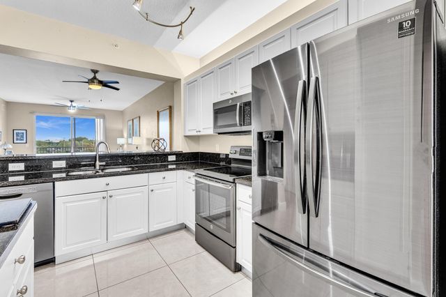 7735 Yardley Drive 406, Tamarac, FL 33321