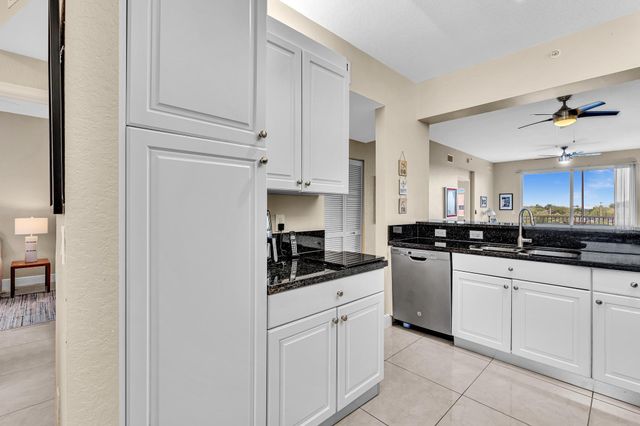 7735 Yardley Drive 406, Tamarac, FL 33321