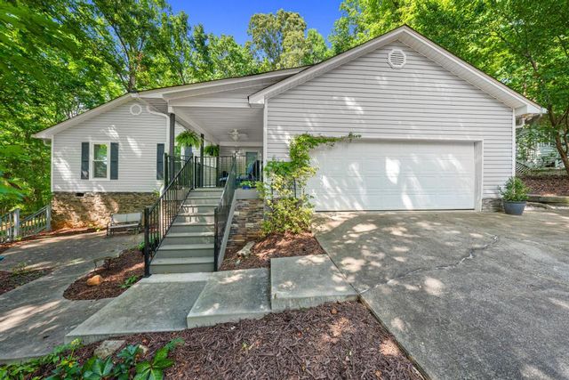 1303 S Arrowhead Dr Drive, Westminster, SC 29693