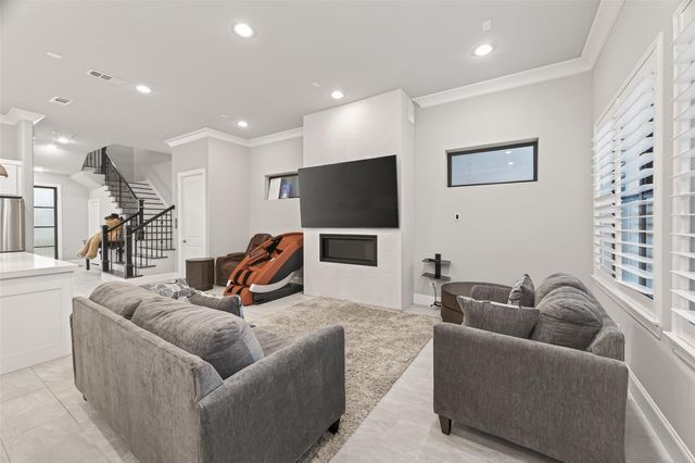 2435 Prairie Hollow Lane, Houston, TX 77077