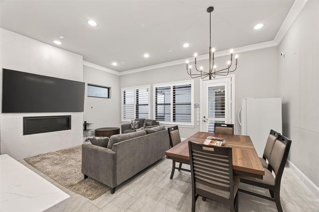 2435 Prairie Hollow Lane, Houston, TX 77077