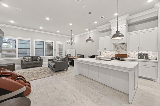 2435 Prairie Hollow Lane, Houston, TX 77077