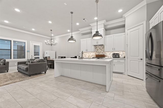 2435 Prairie Hollow Lane, Houston, TX 77077