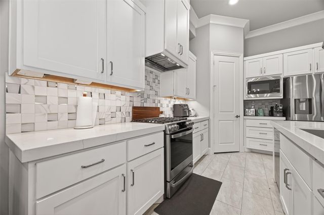 2435 Prairie Hollow Lane, Houston, TX 77077