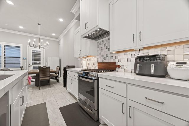 2435 Prairie Hollow Lane, Houston, TX 77077