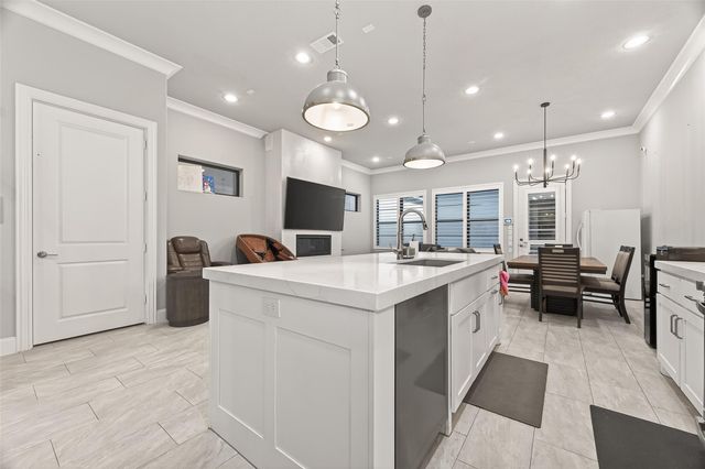 2435 Prairie Hollow Lane, Houston, TX 77077