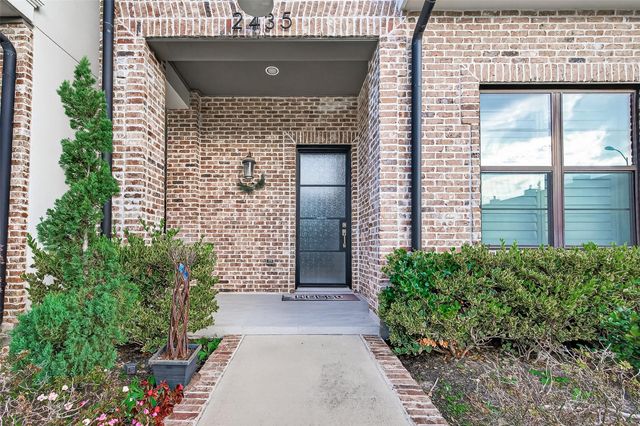 2435 Prairie Hollow Lane, Houston, TX 77077