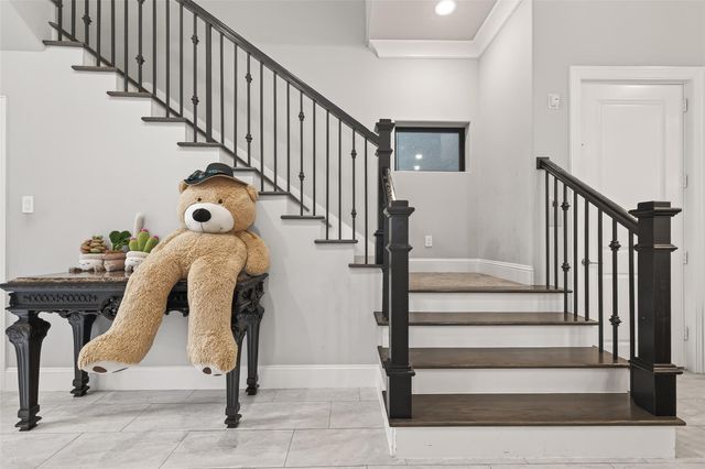 2435 Prairie Hollow Lane, Houston, TX 77077