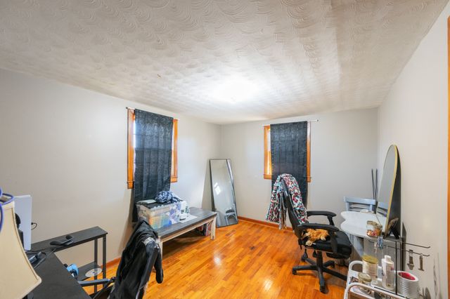 2095 Bible Hill Rd, Parsons, TN 38363