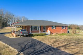 2095 Bible Hill Rd, Parsons, TN 38363