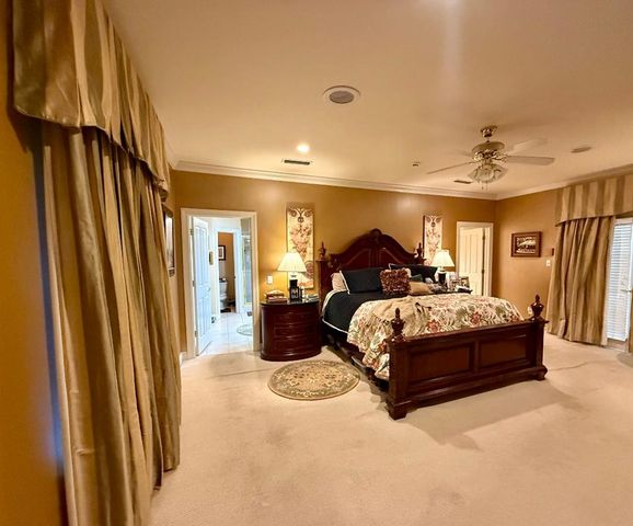 102 Hidden Pine Pl, Dothan, AL 36305