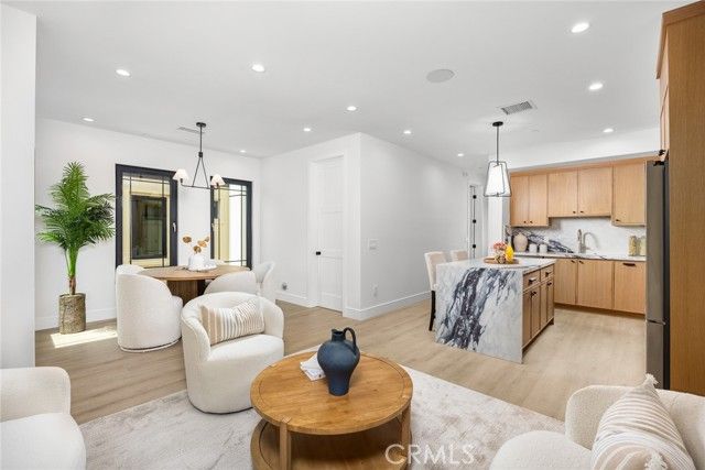 826 Sunset B, Arcadia, CA 91007